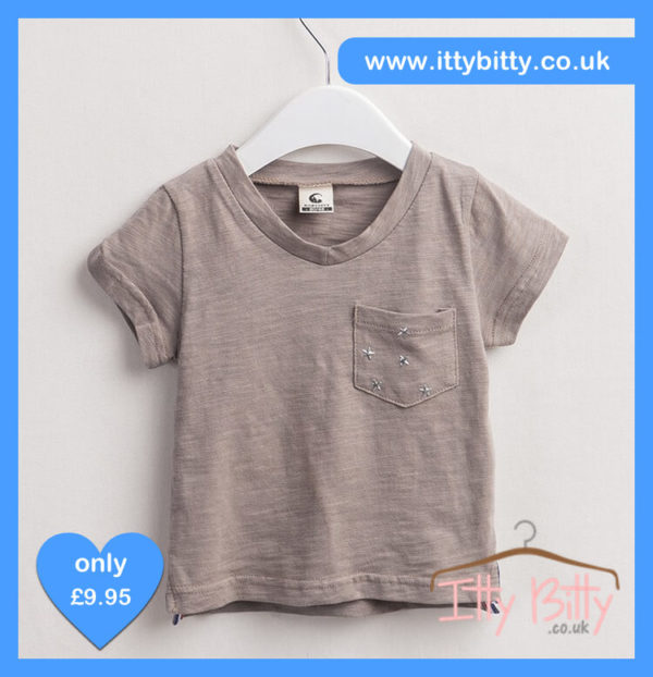 Itty BItty Star pattern pocket short sleeve T Shirt