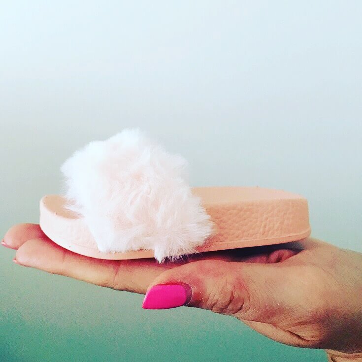 fluffy sliders pink