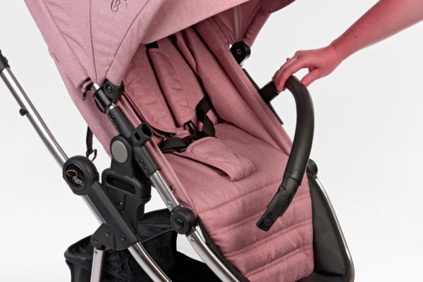 Amy Childs Roma Vita Pink Travel System The Roma Vita travel system includes everything you need for your baby. The package includes the Vita stroller, carrycot, car seat, changing bag, footmuff and raincover. The Vita chassis features lockable swivel front wheels and a compact, self-standing fold. An ergonomically shaped handle complements the leatherette bumper bar.