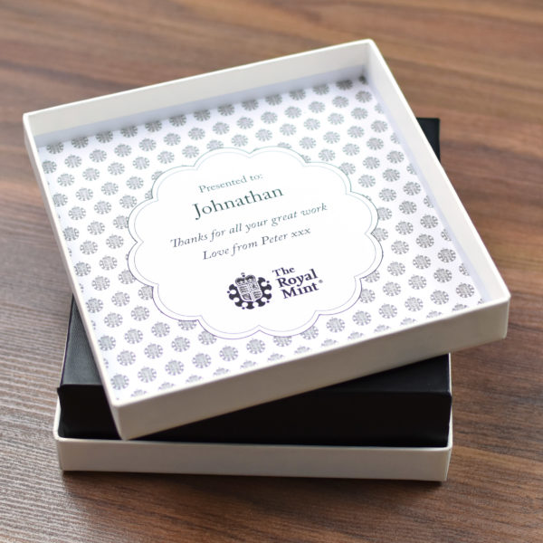 Silver Proof Paddington 50p in a deluxe personalised gift box - Image 4