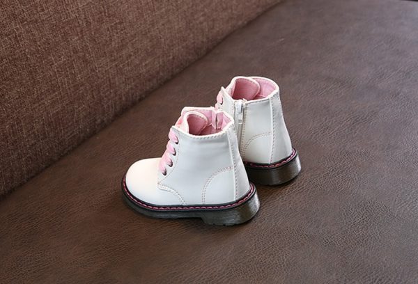 Itty Bitty Snow White Winter boots