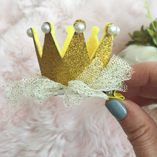 Itty Bitty Gold Crown Beak Clip