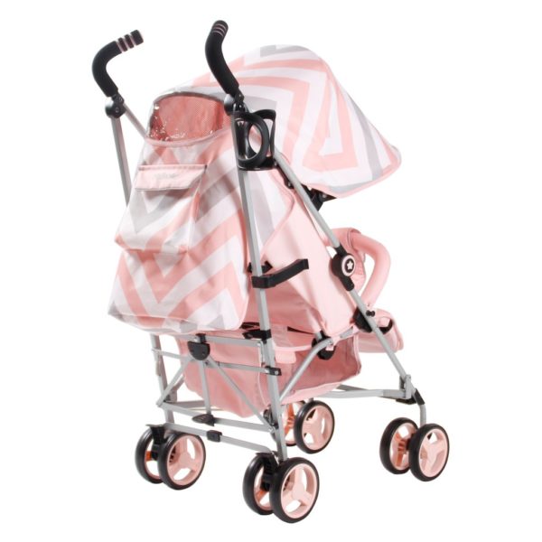 Designed in collaboration with Billie Faiers as part of her “Signature Range”, our trend-setting pink chevron lightweight stroller was created so you and your little can stroll together in style. Stroll, fold, stow, and go. With the My Babiie MB02 Lightweight stroller range, we make it easy for modern parents