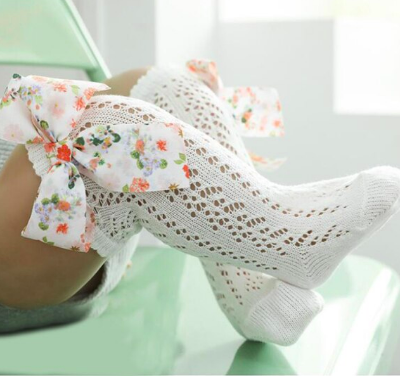 Itty Bitty White With Floral Bow Knee Socks