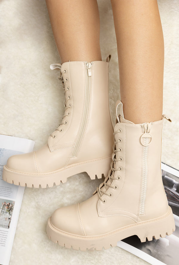 Itty Bitty Women's Beige Chunky Lace Up Fashion Ankle Boots