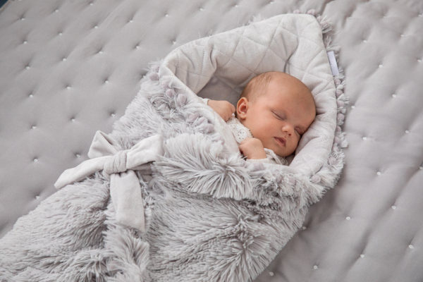 BIZZI GROWIN BABY BLANKET - WHISPER GREY - KOOCHIWRAP - Image 2