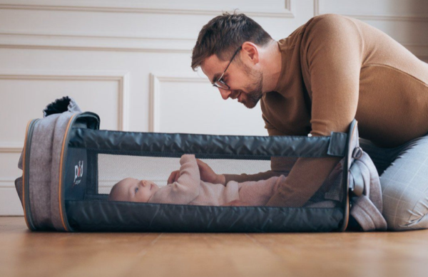 BIZZI GROWIN BABY TRAVEL CRIB CHANGING RUCSAC - WINDSOR GREY - RUCPOD ® - Image 3