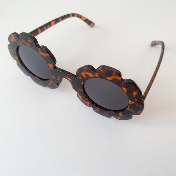 Itty Bitty Classic Tortoise Sunglasses - Image 2