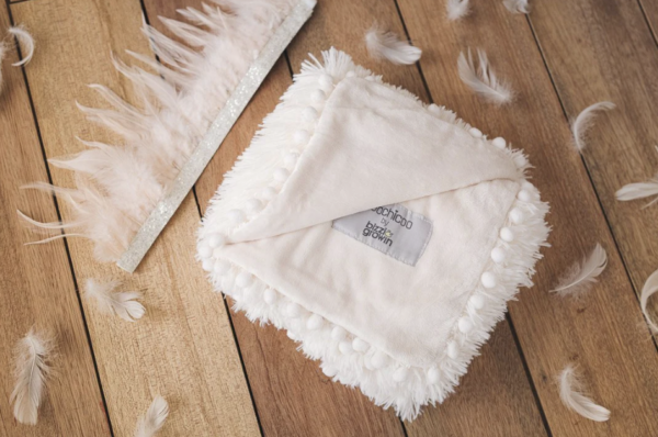 BIZZI GROWIN FLUFFY BABY BLANKET -  PORCELAIN CREAM - KOOCHICOO - Image 5