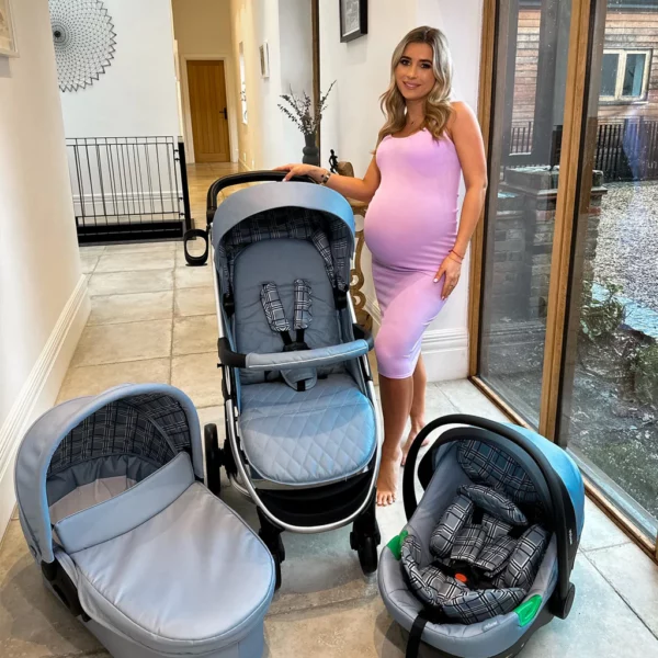 MB200i Dani Dyer Blue Plaid iSize Travel System