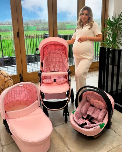 MB200i Dani Dyer Pink Plaid iSize Travel System