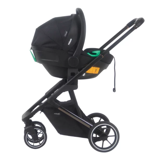 MB200i Dani Dyer Black Leopard iSize Travel System