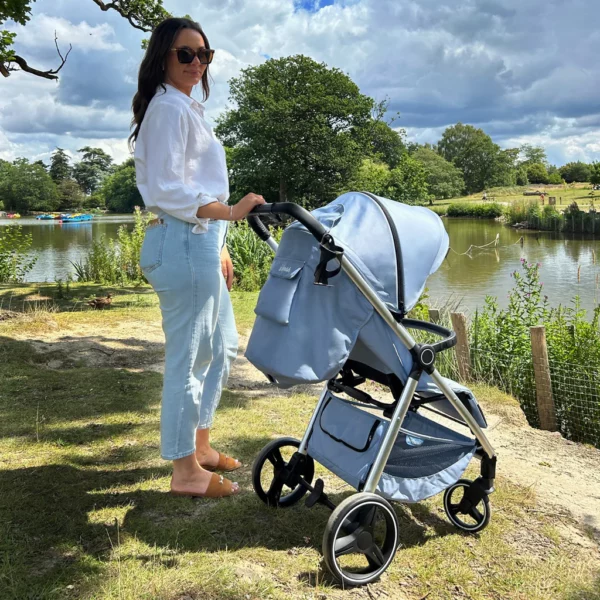 MB160 Dani Dyer Blue Plaid Pushchair - Image 3