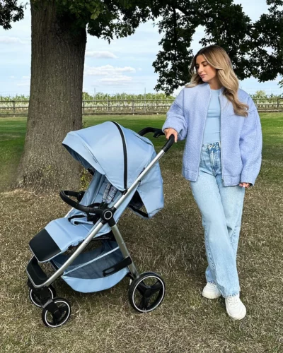 MB160 Dani Dyer Blue Plaid Pushchair