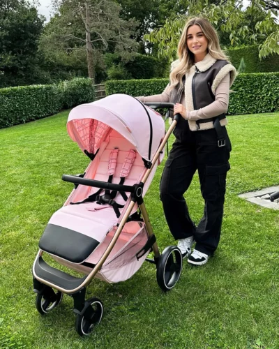 MB160 Dani Dyer Pink Plaid Pushchair