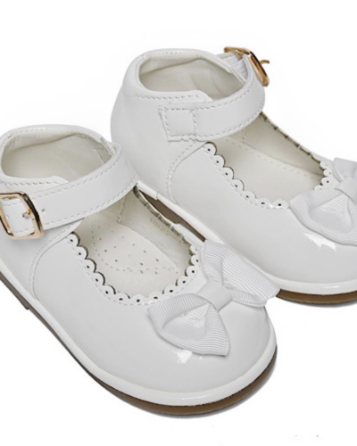 Itty Bitty White Patent Bow Shoes (Infant)