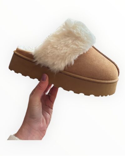 Itty Bitty Women's Chestnut Faux Fur Chunky Slippers