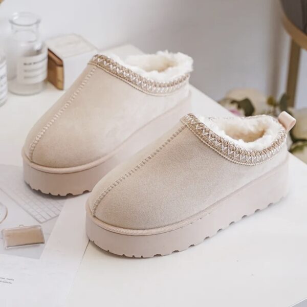 Itty Bitty Women's Cream Taz Clogs - Image 3