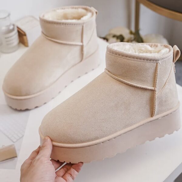 Itty Bitty Women's Light Beige Dipper Chunky Boots