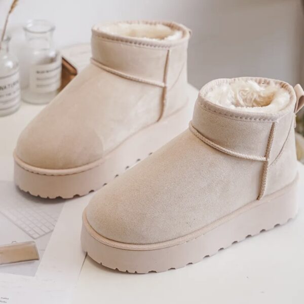 Itty Bitty Women's Light Beige Dipper Chunky Boots - Image 4