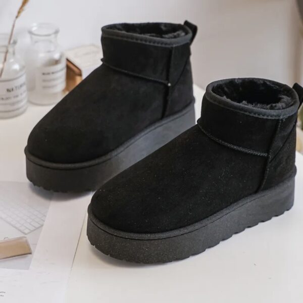 Itty Bitty Women's Black Dipper Chunky Boots - Image 4