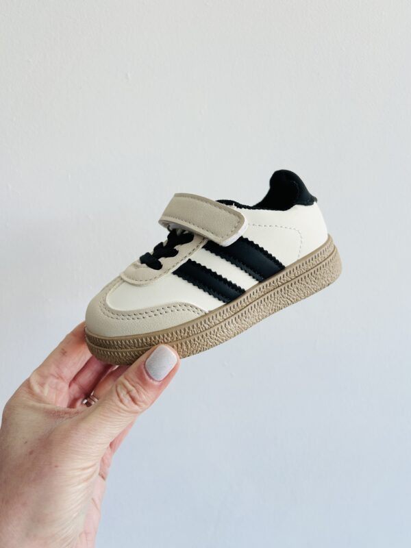 Itty Bitty Kids Beige & Black Stripe trainers