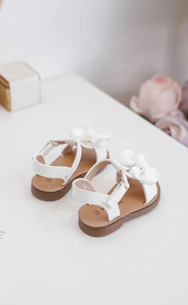 Itty Bitty White Bora Bora Bow Sandals