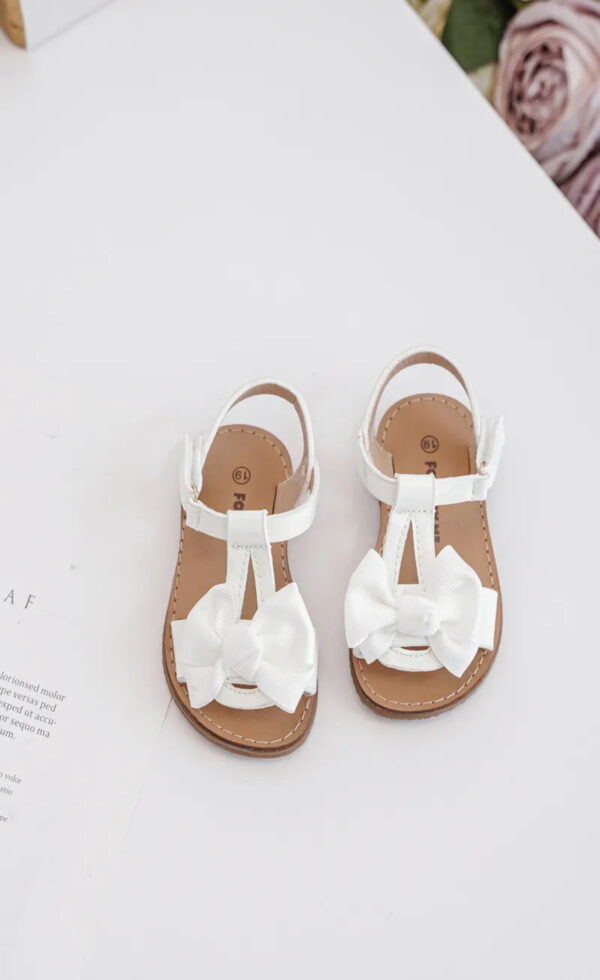 Itty Bitty White Bora Bora Bow Sandals