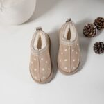 Itty Bitty Limited Edition Flower Tazz Beige Clogs Itty Bitty Limited Edition Flower Tazz Beige Clogs