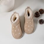 Itty Bitty Limited Edition Flower Beige Snuggle Boots Itty Bitty Limited Edition Flower Beige Snuggle Boots