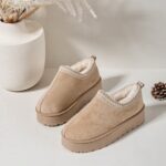 Itty Bitty Tazz Beige Clogs Womens