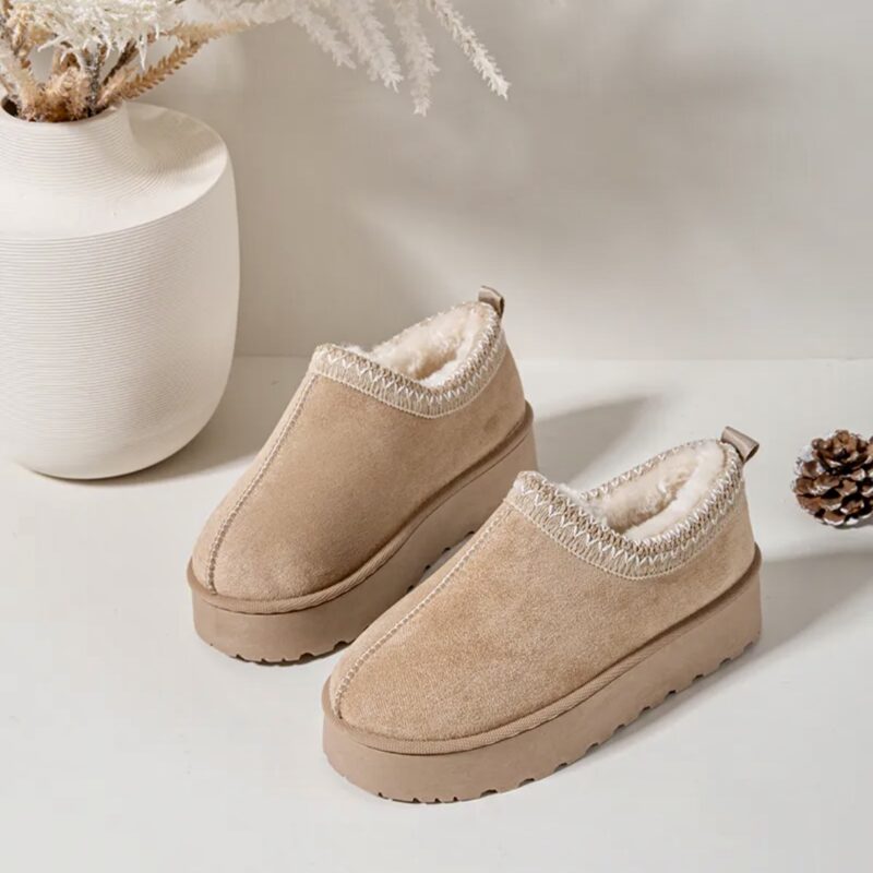 Itty Bitty Tazz Beige Clogs Womens