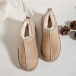 Itty Bitty Tazz Beige Clogs Womens