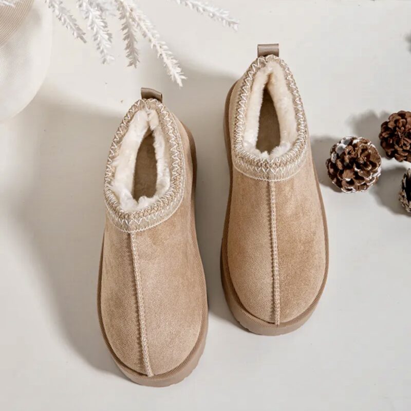 Itty Bitty Tazz Beige Clogs Womens