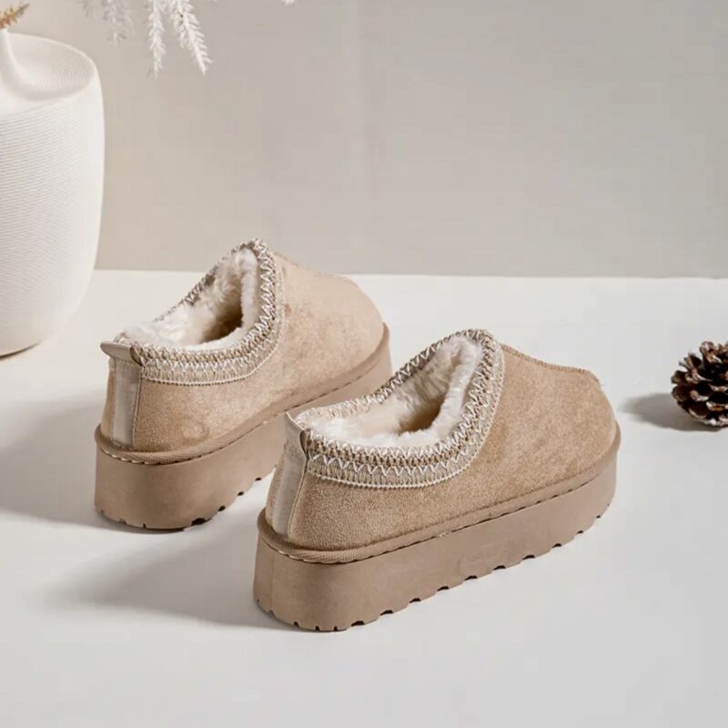 Itty Bitty Tazz Beige Clogs Womens