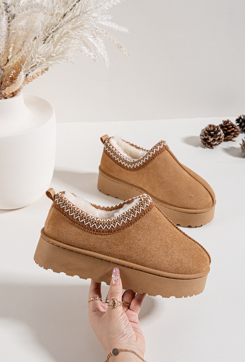 Itty Bitty Tazz Chestnut Clogs Womens Itty Bitty Tazz Chestnut Clogs Womens