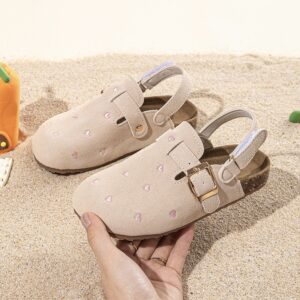 Itty Bitty Kids Beige Heart Suedette Clogs